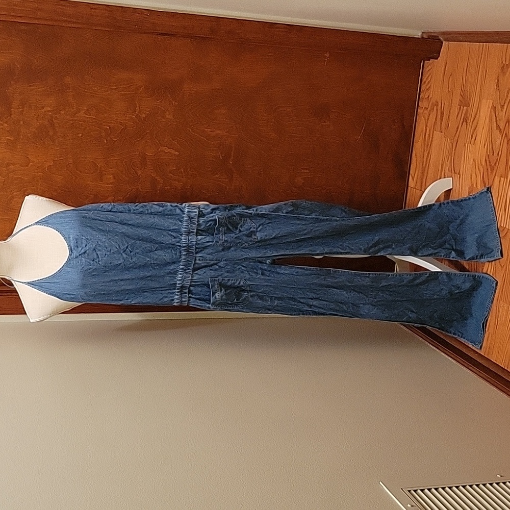 JW Signature | Denim Blue Chambray Halter Jumpsuit in size S